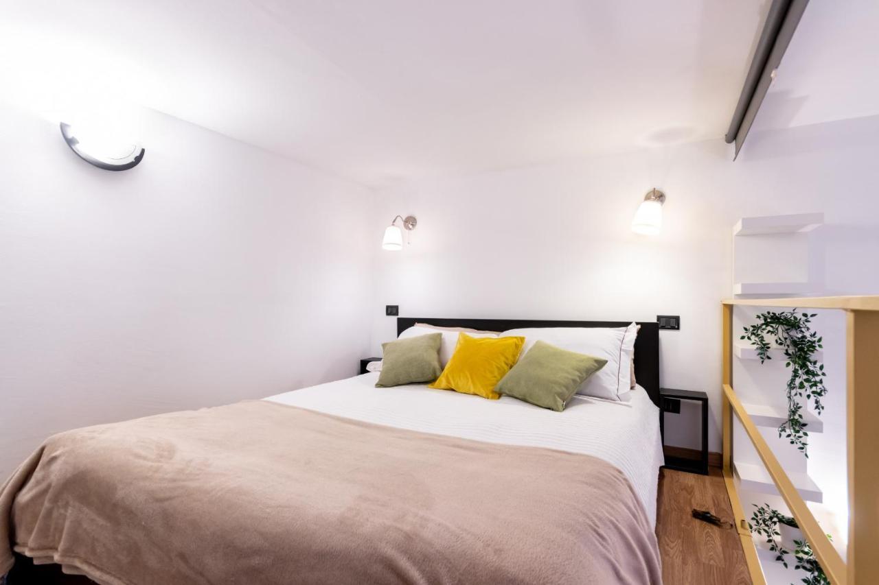 Ferienwohnung Barbaroux Duplex Al Quadrilatero By Wonderful Italy Turin Exterior foto